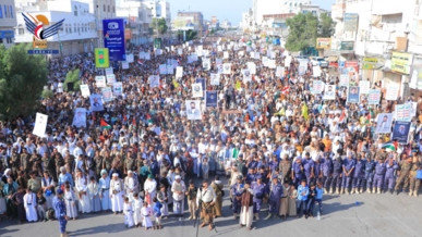 الحديدة تشهد 114 ساحة بمسيرات "ثابتون مع غزة ومستمرون في مواجهة المشروع الصهيو أمريكي"