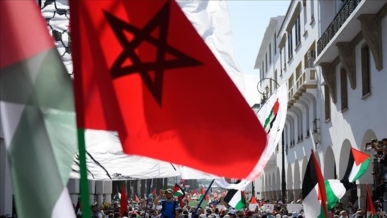 آلاف المغاربة والموريتانيين يتظاهرون للمطالبة بوقف التجويع الإسرائيلي لغزة