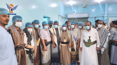 فريق من أمانة العاصمة يطلع على المشاريع الزراعية والنماذج التعاونية بالحديدة