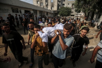 استشهاد سبعة فلسطينيين في قصف استهدف ساحة مستشفى المعمداني بغزة