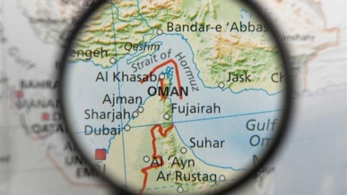 إيران تعلن إغلاق مضيق هرمز بشكل كامل أمام جميع السفن