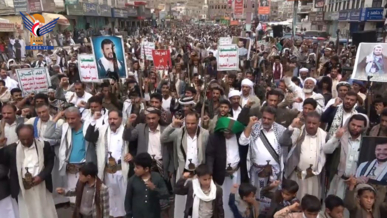 البيضاء .. مسيرات ووقفات حاشدة "انتصاراً لغزة .. ماضون في المرحلة الخامسة من التصعيد"​