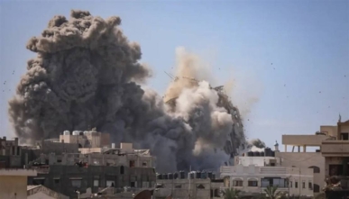 استشهاد 63 فلسطينياً بنيران جيش العدو الإسرائيلي في قطاع غزة منذ فجر اليوم