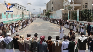 وقفات حاشدة في حجة تأكيدًا على التمسك بالمشروع القرآني