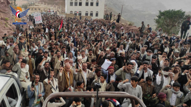 مسيرات حاشدة في 233 ساحة بحجة تحت شعار "ثابتون مع غزة وإيران .. ضد الإجرام الصهيوأمريكي"