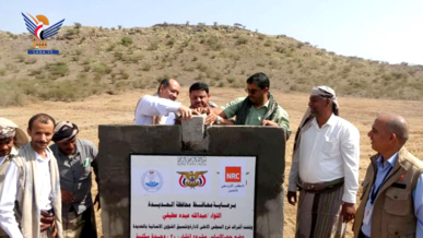 وضع حجر الأساس لمشاريع خدمية وتنموية بالمغلاف والقناوص في الحديدة