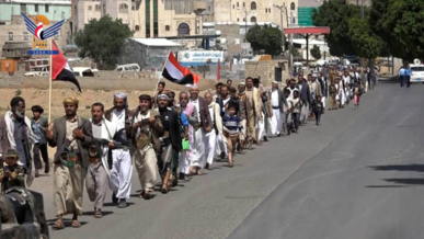 عمران ..مسير راجل ووقفة مسلحة لخريجي دورة طوفان الأقصى