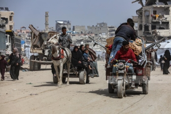 العدو الإسرائيلي يصدر "أوامر إخلاء" للمواطنين الفلسطينيين في عدة مناطق بمدينة رفح جنوب قطاع غزة