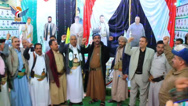 محافظ ريمة يزور معرض وروضة الشهداء في الجبين