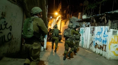 العدو الإسرائيلي يواصل حصار المغيّر واقتحامها لليوم الثالث تواليًا