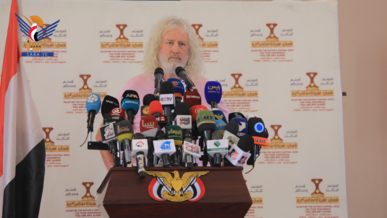 النائب الإيرلندي "وكلير": اليمن واجه الإمبريالية العالمية وعلى العالم أن يتعلم من اليمن