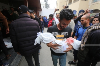 شهيدان فلسطينيان وإصابات جراء قصف العدو الإسرائيلي خيام نازحين غرب خان يونس