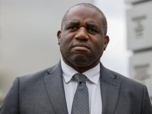  الخارجية البريطانية: منع "إسرائيل" إدخال المساعدات الإنسانية لغزة فضيحة أخلاقية