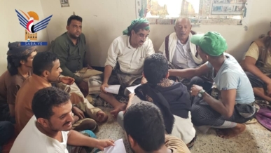 البشري يقدم واجب العزاء في استشهاد إمرأة بقصف العدوان السعودي لجزيرة كمران