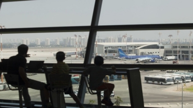 ​مطار بن غوريون في "تل أبيب" خال من المسافرين