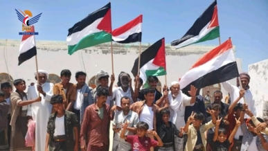 المهرة .. وقفة حاشدة بمديرية قشن تضامنًا مع الشعب الفلسطيني