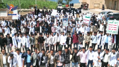 مسيرات ووقفات في جامعة المحويت تضامناً مع غزة وتنديداً بجرائم العدو الصهيوني