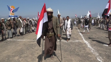 إب .. عرض شعبي لقوات التعبئة في عدد من عزل مديرية القفر إب .. عرض شعبي لقوات التعبئة في عدد من عزل مديرية القفر