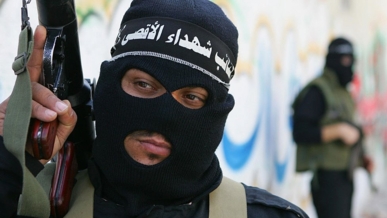 شهداء الأقصى تقصف تجمعاً لجنود وآليات العدو الصهيوني شمال خان يونس