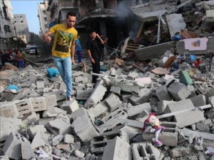 استشهاد ثلاثة فلسطينين واصابة اخرين إثر قصف العدو مدينة خان يونس