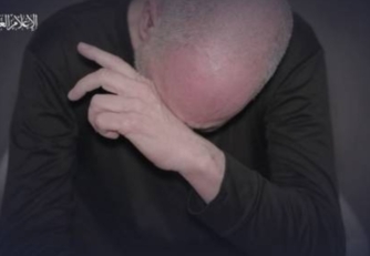 عائلات الأسرى بغزة: على إسرائيل أن تختار إما رفح أو صفقة التبادل