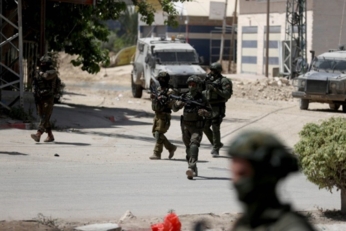 العدو الإسرائيلي يقتحم مخيم الفارعة جنوب طوباس وعدة مناطق في بيت لحم