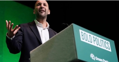 حزب الخضر البريطاني يصنف جيش العدو الإسرائيلي "منظمة إرهابية" ويطالب بالاعتذار عن وعد بلفور