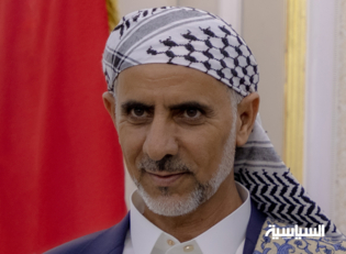 العلامة مفتاح يعزّي مستشار المجلس السياسي محمد أنعم في وفاة والده