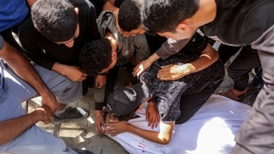 3 شهداء فلسطينيين و6 إصابات من منتظري المساعدات برصاص العدو الإسرائيلي شمال غرب رفح