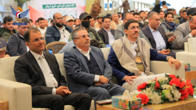 وزير التربية يدّشن المستوى الثاني من دورات "طوفان الأقصى" بالجامعة الإماراتية