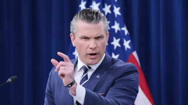 وزير الحرب الأمريكي يعلن استهدف سفينة جديدة "لتهريب المخدرات" شرق المحيط الهادئ وزير الحرب الأمريكي يعلن استهدف سفينة جديدة "لتهريب المخدرات" شرق المحيط الهادئ