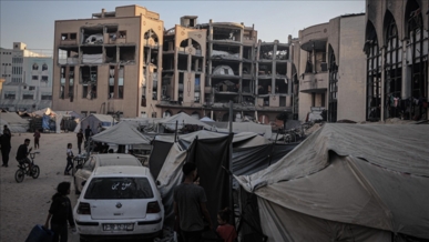 جيش العدو الإسرائيلي ينذر بإخلاء منطقتين تضمان مستشفى ومقرا أمميا بغزة