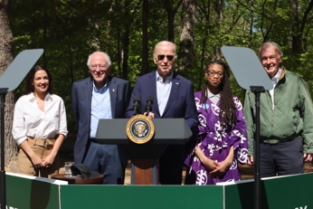 السيناتور ساندرز: نسعى لحجب مليارات عن الكيان الصهيوني 