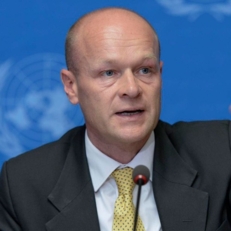 "اوتشا": موظفونا في غزة يتعرضون لهجمات "إسرائيلية" رغم وقف إطلاق النار