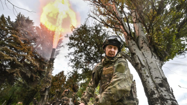 القوات الروسية تحسن تموضعها التكتيكي على محاور عدة.. وتستهدف مقرا للمرتزقة الأجانب قرب خاركوف