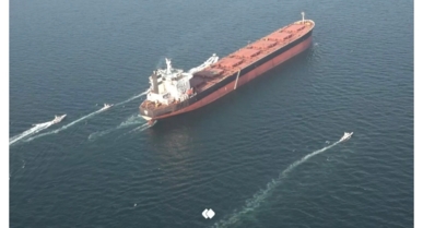 الجيش الإيراني: الناقلة "سيلي سيتي" دخلت المياه الإقليمية بدعم من قواتنا البحرية