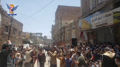 وقفة بمديريتي شعوب وآزال إعلاناً لوثيقة الشرف القبلي والنفير لمواجهة العدو الأمريكي