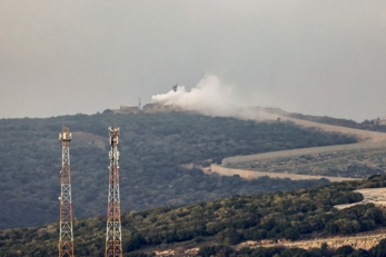 المقاومة اللبنانية تستهدف موقعين وانتشاراً للعدو الصهيوني وتحقق فيها إصابات مؤكدة