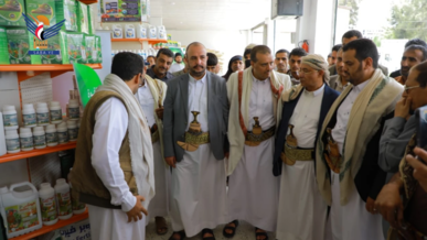 البشيري والكريم يزوران معرض الأسمدة والمبيدات المصنعة محلياً