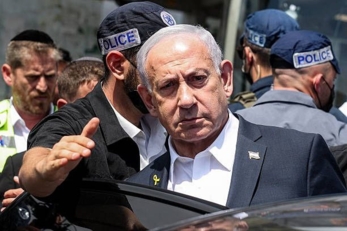 مجرم الحرب "نتنياهو" يتباهى بتدمير 50 مبنى سكنياً بمدينة غزة في يومين