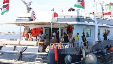 اللجنة الدولية لكسر حصار غزة: فرقاطة البحرية الإيطالية تحاول تخريب أسطول الصمود