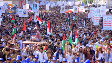   ساحات محافظة الحديدة تشهد حشوداً بشرية كبرى في مسيرات "وفاء يمن الأنصار لغزة الأحرار"