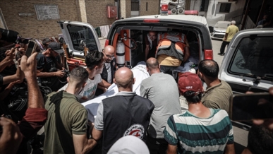 مفوض أممي: قصف "إسرائيل" كنيسة لجأ إليها مدنيون "يشكل جريمة حرب"