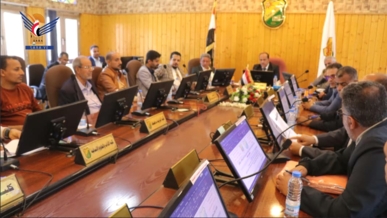 مناقشة سير الأداء في مستشفى الكويت الجامعي وخططه المستقبلية