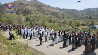 عرض شعبي لقوات التعبئة في مبين بمحافظة حجة