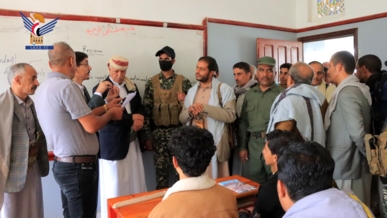 وزير التربية ومحافظ إب يتفقدان العملية التعليمية ويشاركان في مسيرة طلابية نصرةً لغزة