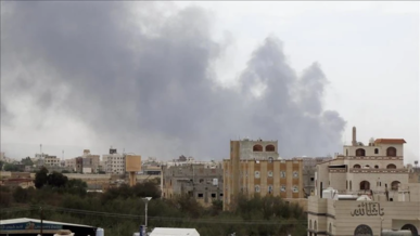 "الإعلامي الحكومي" بغزة يدين جريمة العدوان الإسرائيلي على اليمن