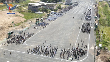 عرض شعبي لقوات التعبئة في مديرية الظهار بإب