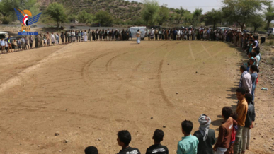 تعز.. وقفة قبلية في مديرية المسراخ تضامنا مع غزة وإعلاناً للجهوزية