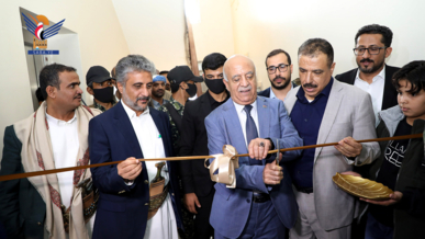 رئيس مجلس الوزراء يدّشن مركز معلومات المغتربين بوزارة الخارجية والمغتربين